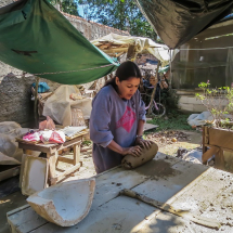 Tuito Sculptor, backyard studio